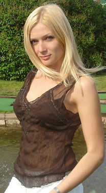 address_a_female - moldovawomendating.com