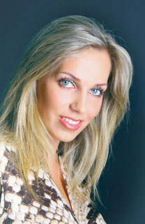 woman pictures - moldovawomendating.com